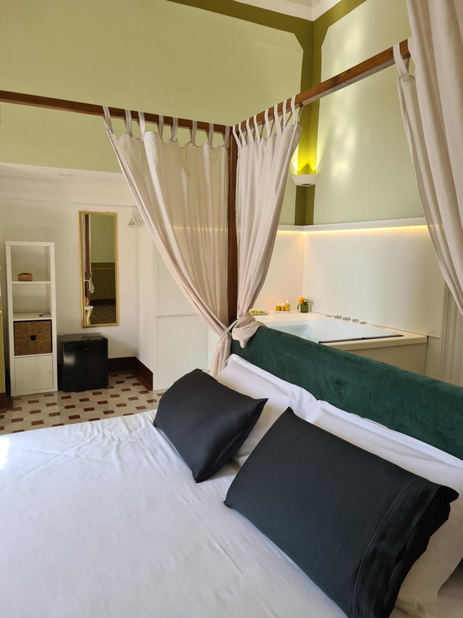 Toscano Palace Luxury Rooms Catania Ngoại thất bức ảnh